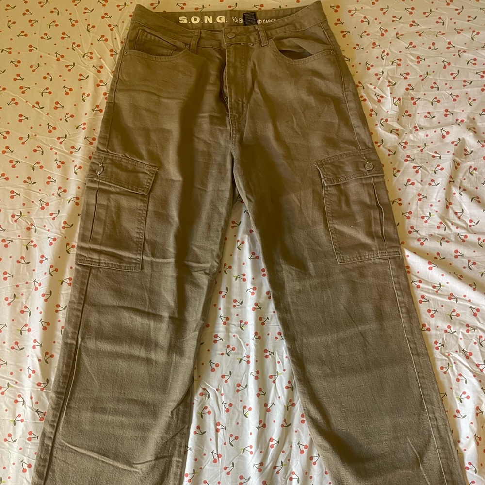 brand: S.O.N.G.   size: 13   color: Medium Beige